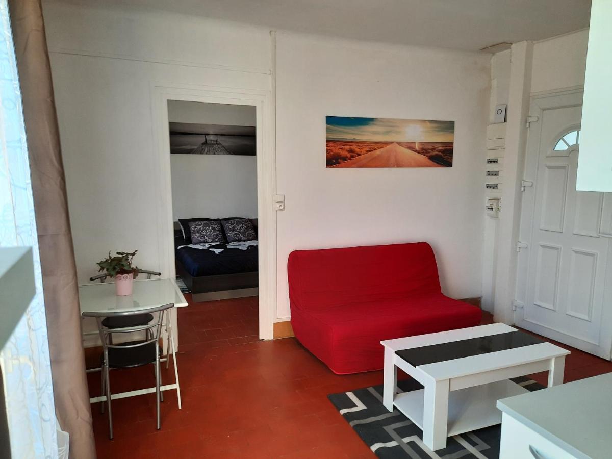 Le Studio D Olivia Avallon Buitenkant foto